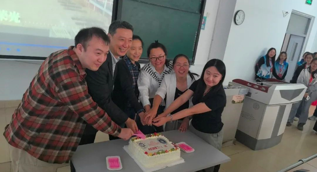 2a2ff326233a401e88e5e27012c1aa21.png 2a2ff326233a401e88e5e27012c1aa21.png